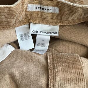 Jones New York corduroy  straight leg Pants uber warm n stylish